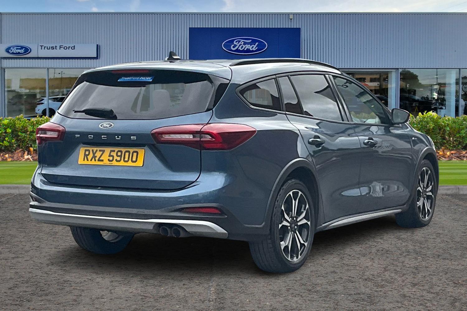 Ford FOCUS Photo 3