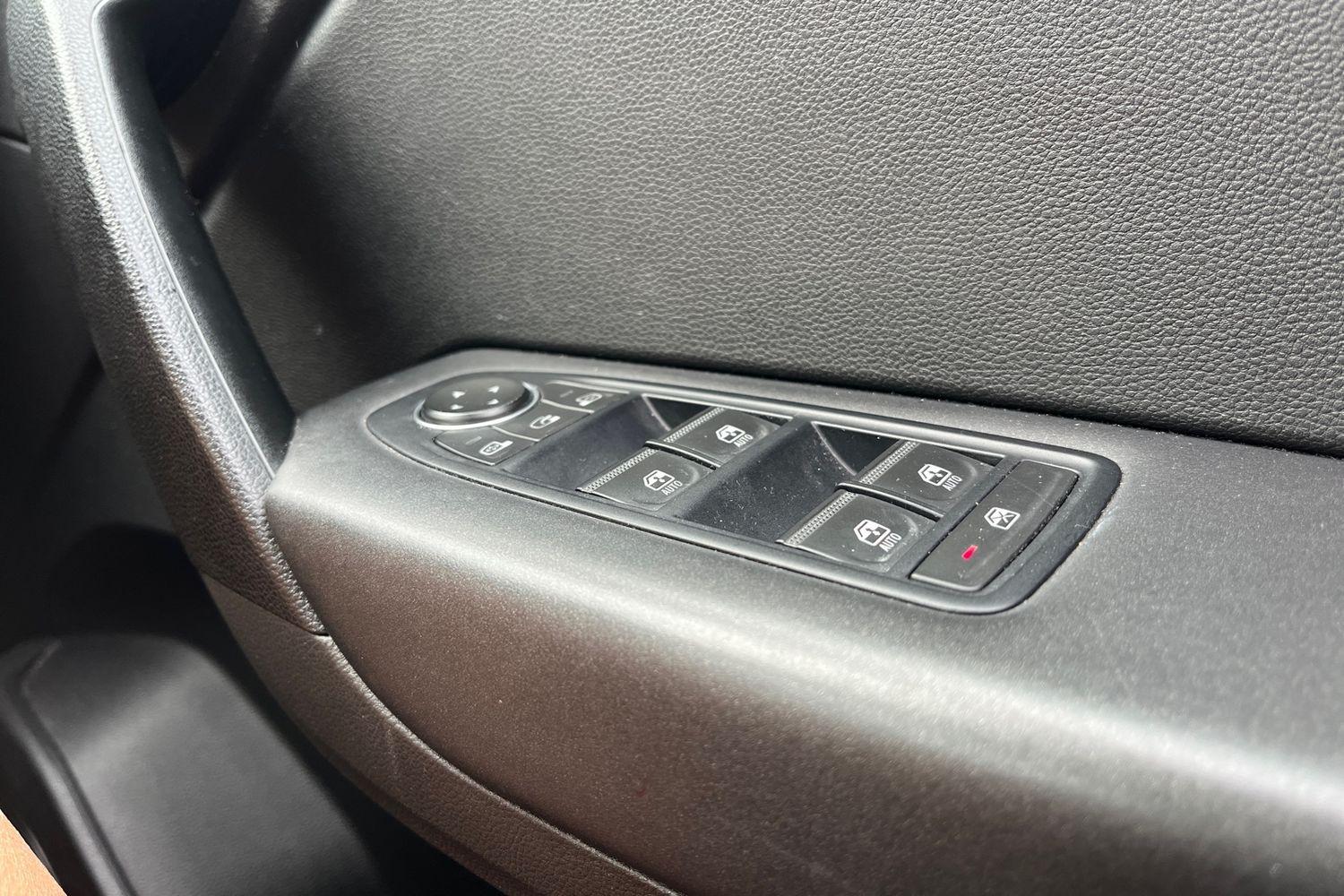 Renault CAPTUR Photo 15