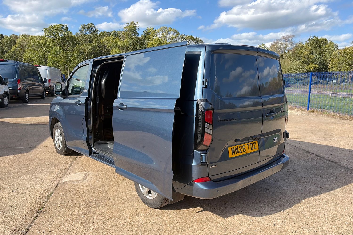 Ford TRANSIT CUSTOM Photo 6