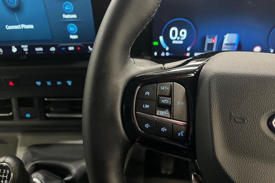 Used Ford TRANSIT CUSTOM WO25UKU 30