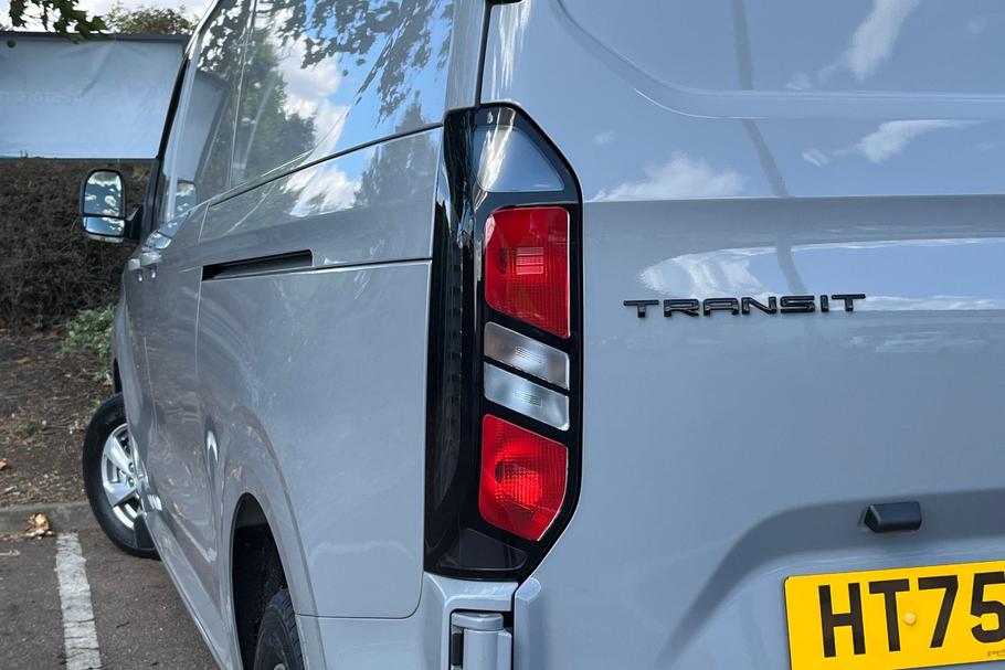 Used Ford TRANSIT CUSTOM HT75EBM 29
