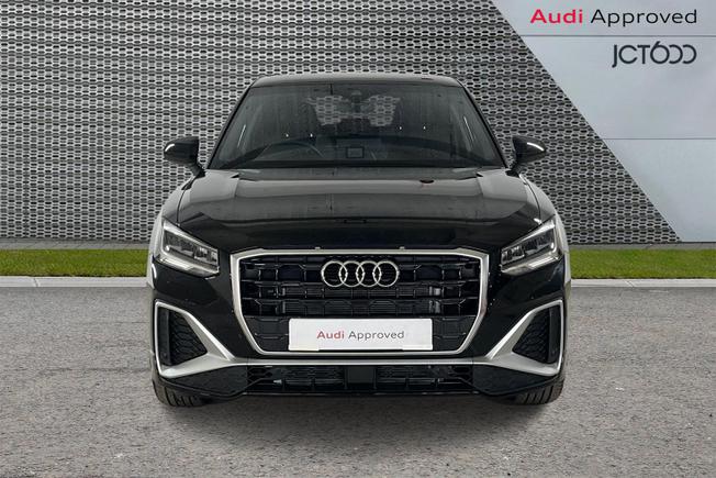 AUDI Q2 Photo 8