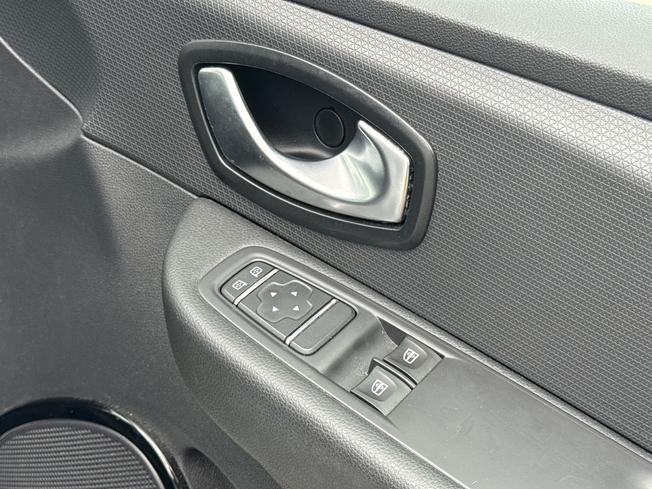 RENAULT Clio Photo 38