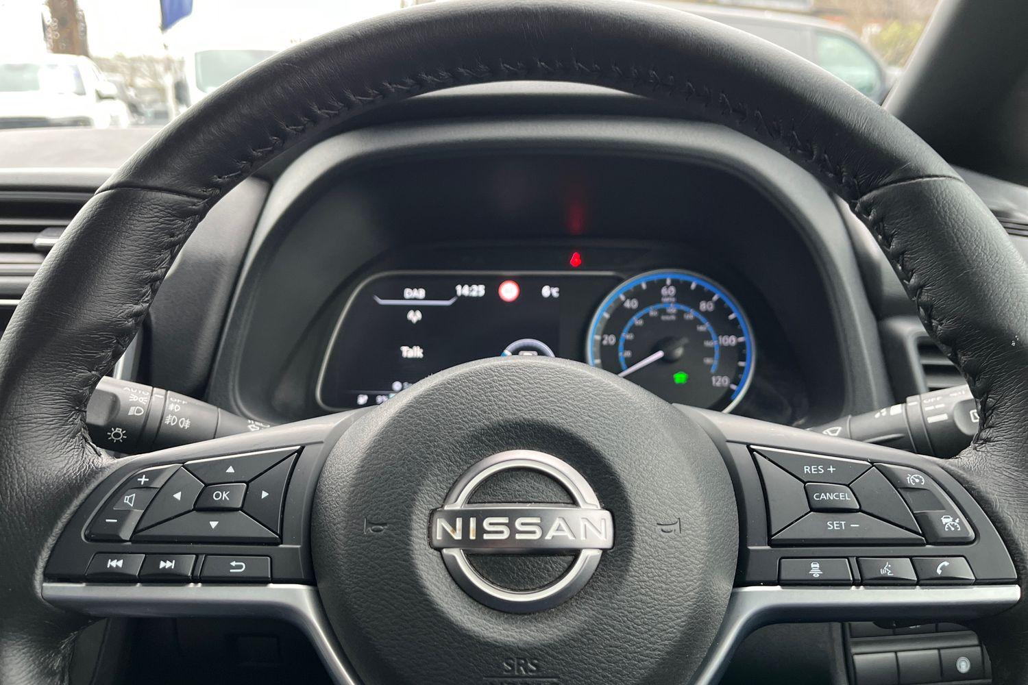 Nissan LEAF Photo 22