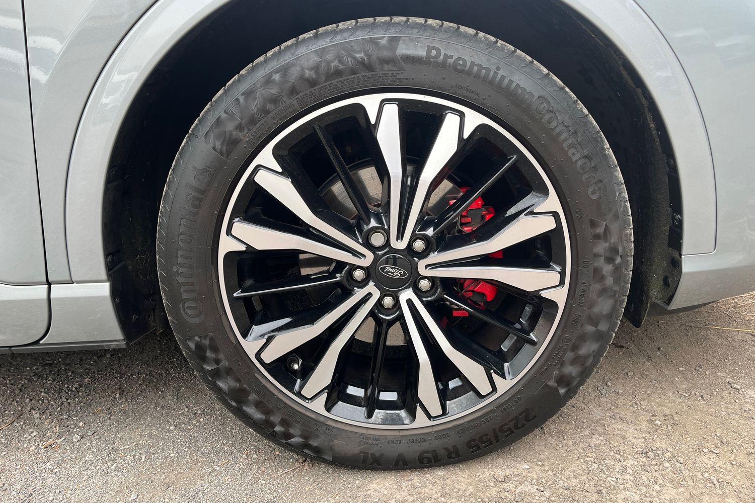 Ford KUGA Photo 24