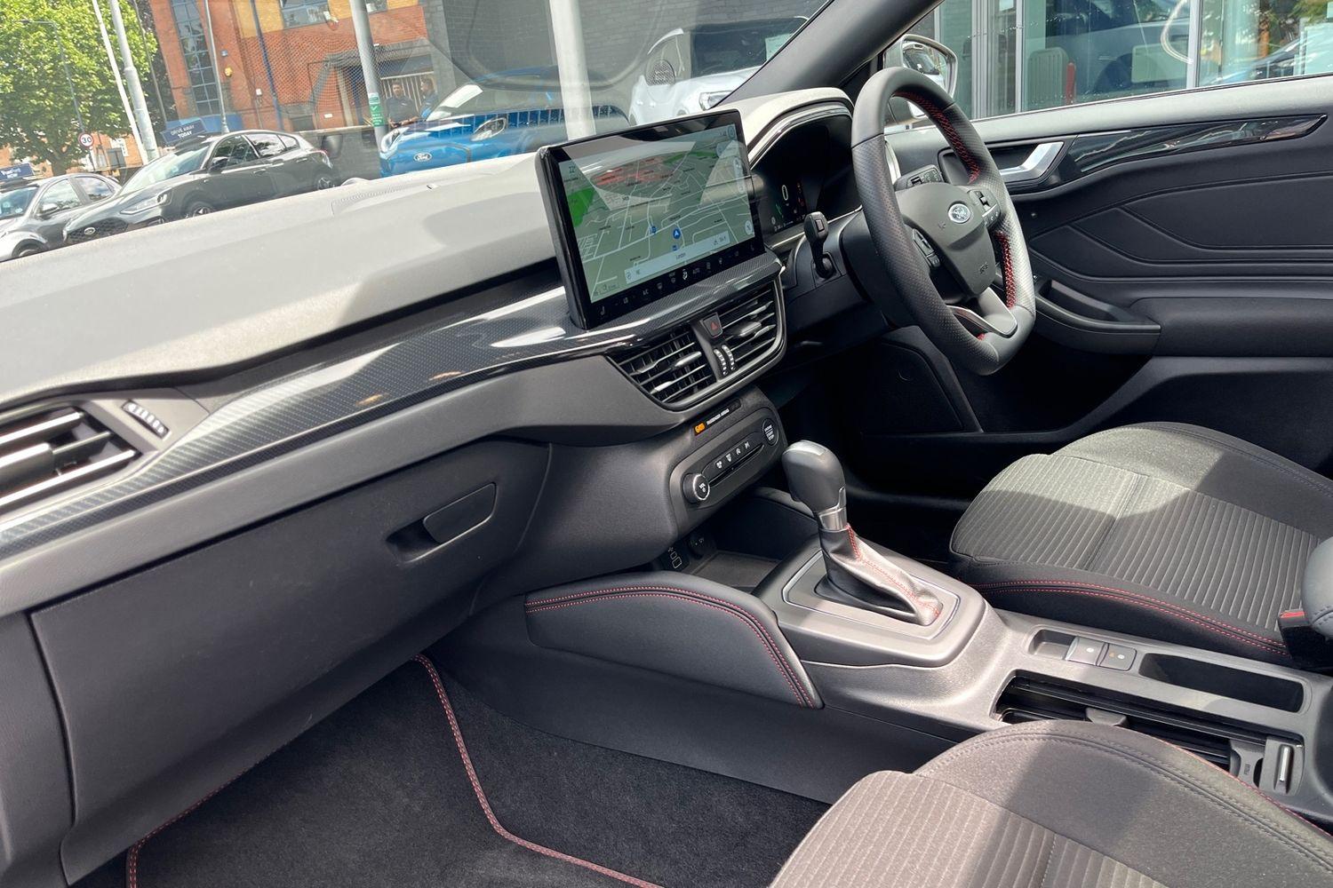 Ford Focus Photo 17