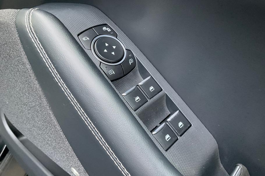 Used Ford MUSTANG MACH-E YF73OFY 16