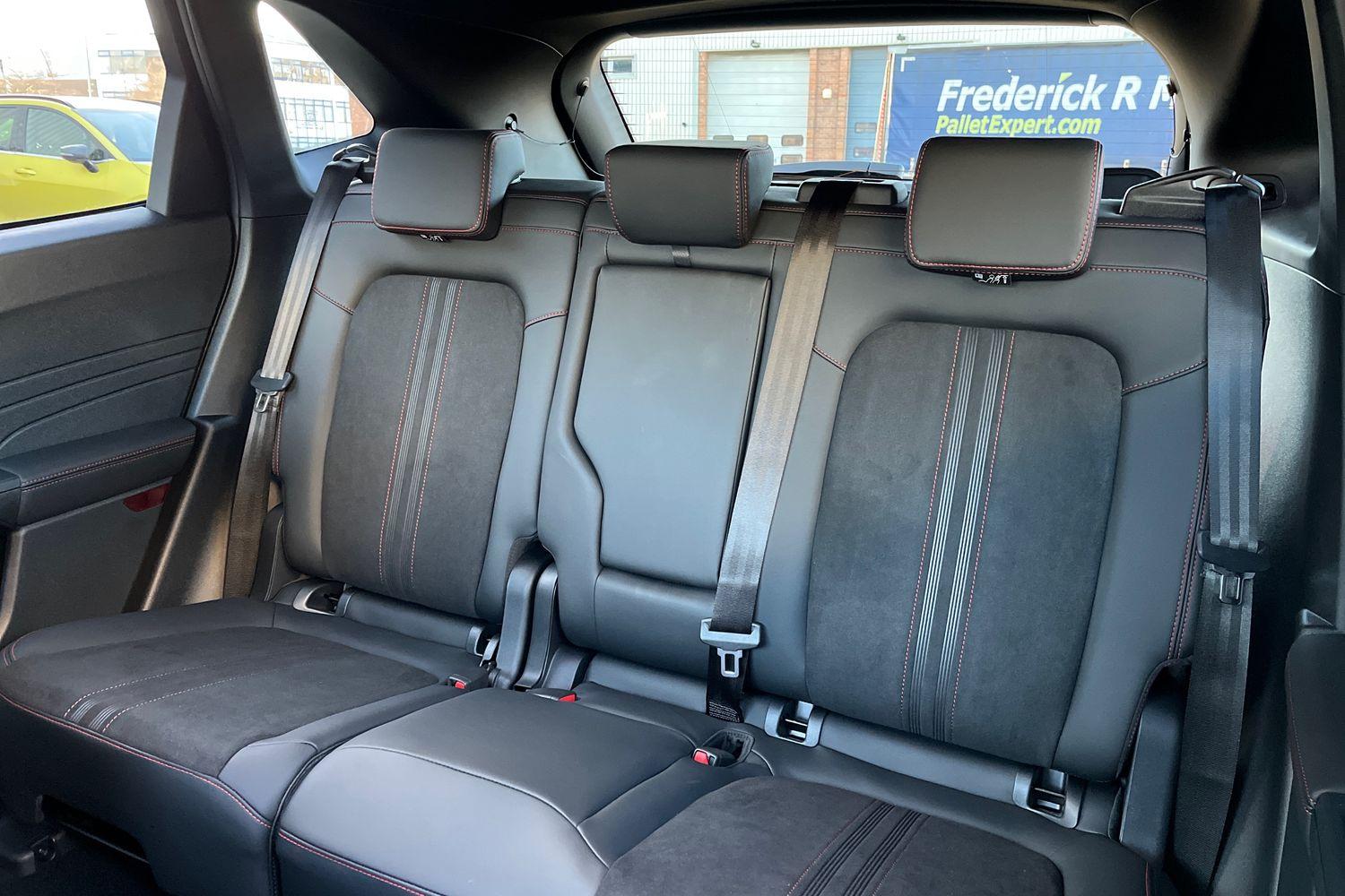 Ford KUGA Photo 19