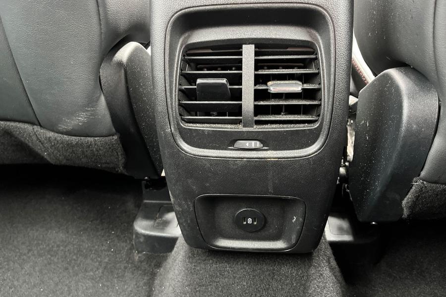 Ford KUGA Photo autoimg-82cd4c3c4bdbb7256c3ce3743a5f52eb749c9374.jpg