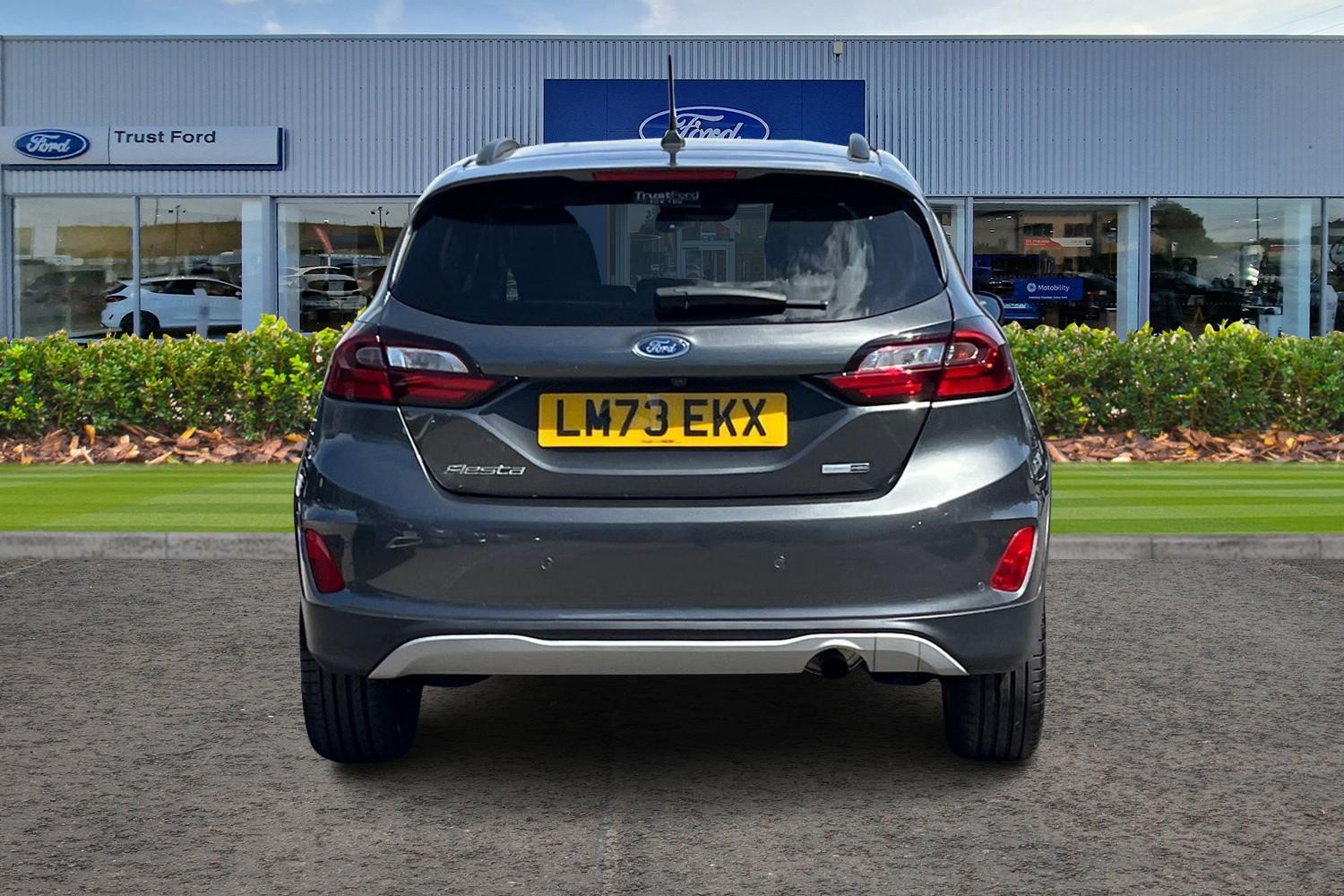 Ford FIESTA Photo 6