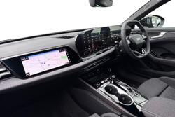 AUDI A6 Saloon Photo 2
