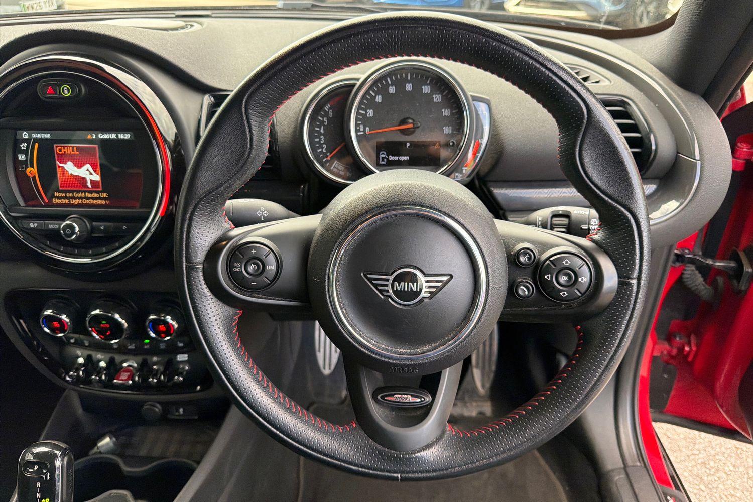 MINI Clubman Photo 11