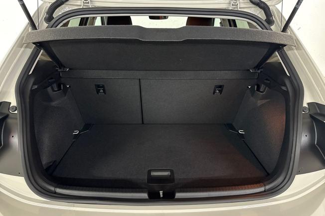 VOLKSWAGEN Polo Photo 12