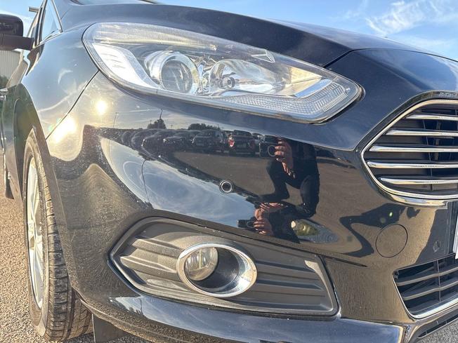 FORD S-Max Photo 19