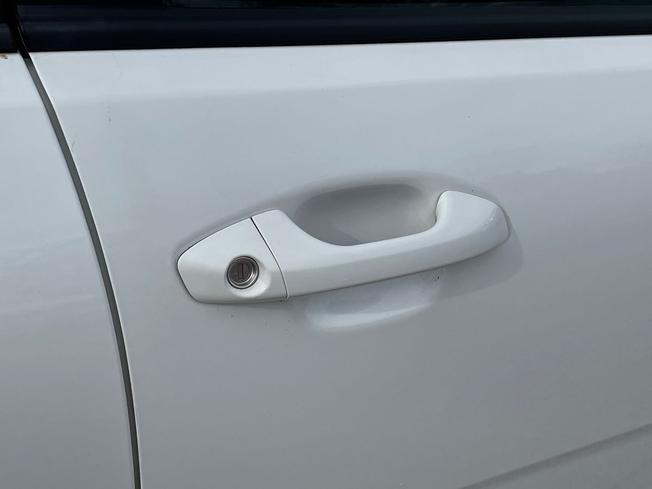KIA Rio Photo 24