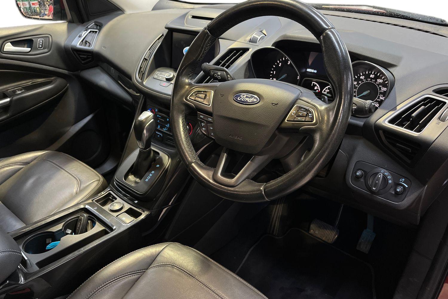 Ford KUGA Photo 8