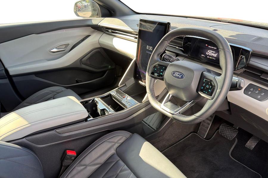 Ford EXPLORER Photo autoimg-82e209572bdf04317fe56130b1727f930e7c4d97.jpg