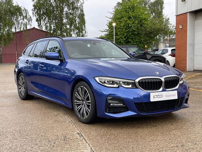 BMW 3 Series Photo 23
