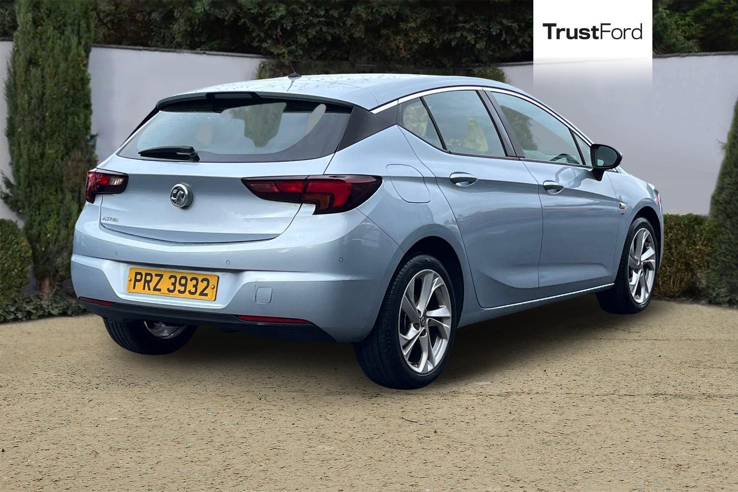 Vauxhall ASTRA Photo 3
