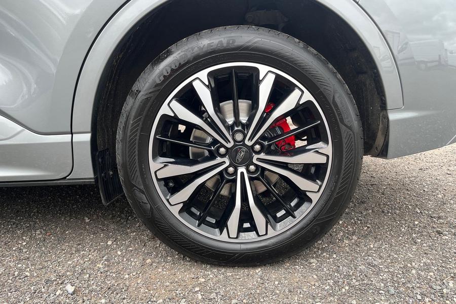 Ford KUGA Photo autoimg-82ed652a6c5359907f083a9cd684afc2f27bb914.jpg
