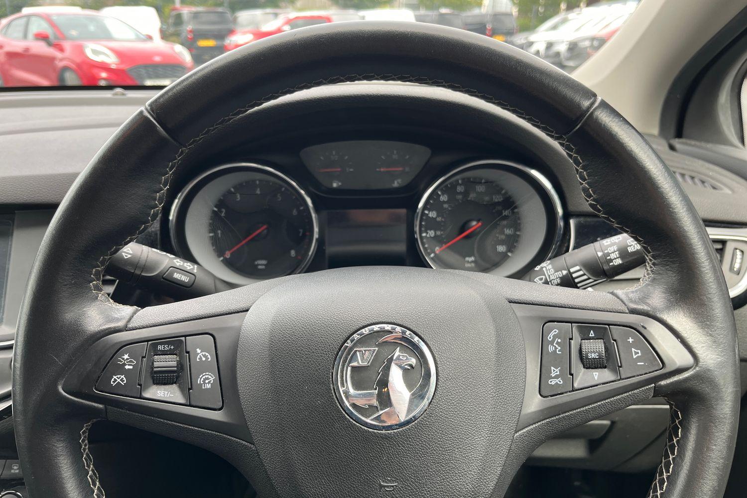 Vauxhall ASTRA Photo 11
