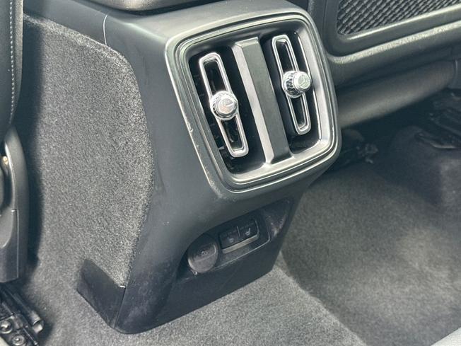 VOLVO Xc40 Photo 44