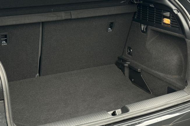 AUDI Q2 Photo 47