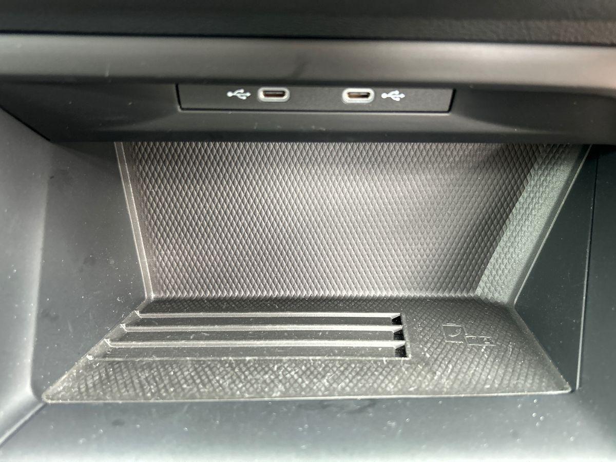 Volkswagen Golf Photo autoimg-830522078ef80d7bf93917d60db13981ce9ca540.jpg