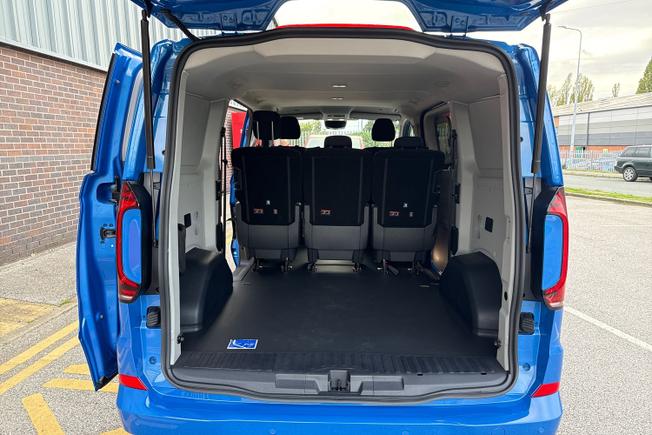VOLKSWAGEN Transporter Kombi Photo 12