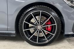 Volkswagen Golf Photo 5