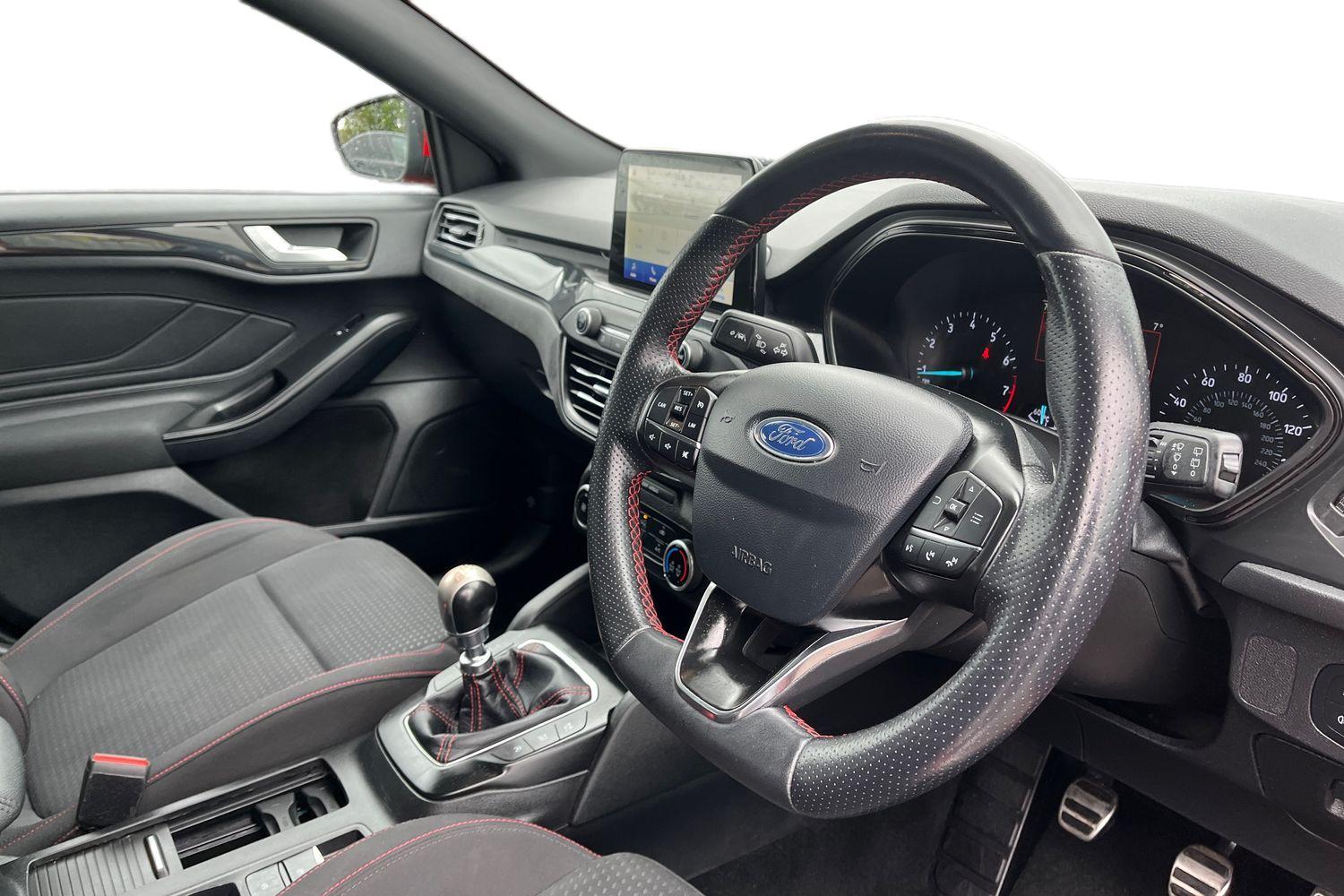 Ford FOCUS Photo 8