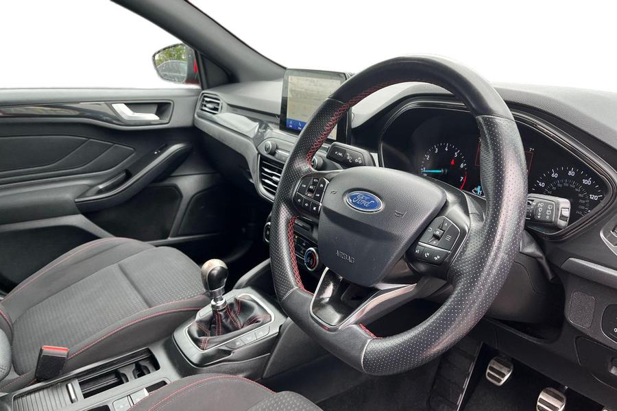Ford FOCUS Photo autoimg-830bf06f618f84d48112d675a4a3c14c47e190ba.jpg