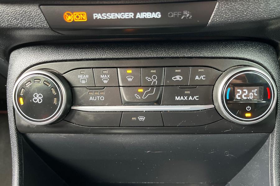 Ford FIESTA Photo autoimg-830c92e44711f438136c692efddce43d0479e025.jpg