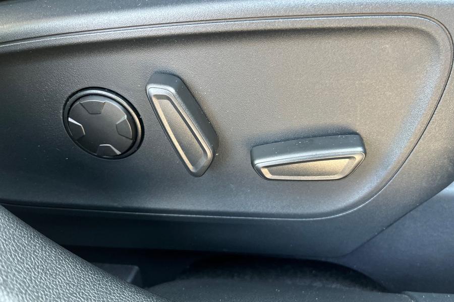 Ford Kuga Photo autoimg-830db686d4fc3999ceb15c39db969a59b9f212de.jpg