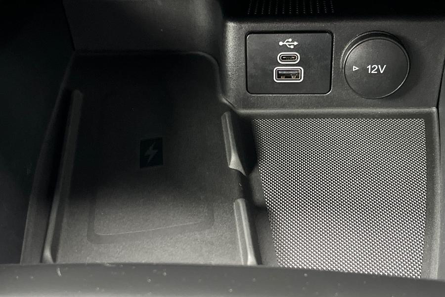 Ford Kuga Photo autoimg-8311a3518b22133c6a4f2037895417965332279c.jpg