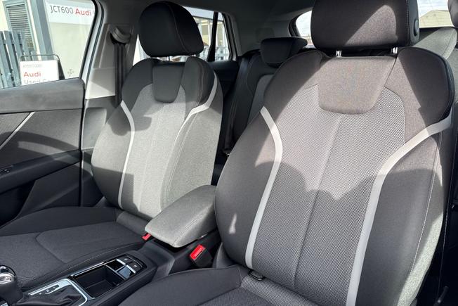 AUDI Q2 Photo 48