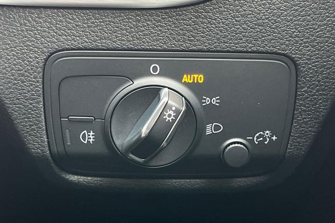 AUDI Q2 Photo 31