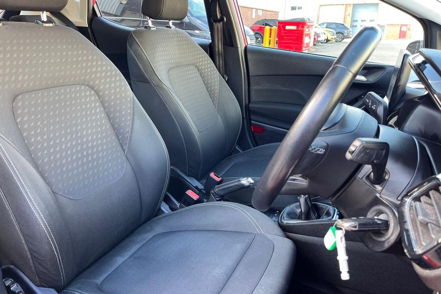 Ford Fiesta Photo autoimg-83181feeb858110efc63c57b80593963ec4a0627.jpg