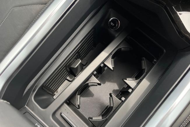 AUDI Q8 E-Tron Photo 31