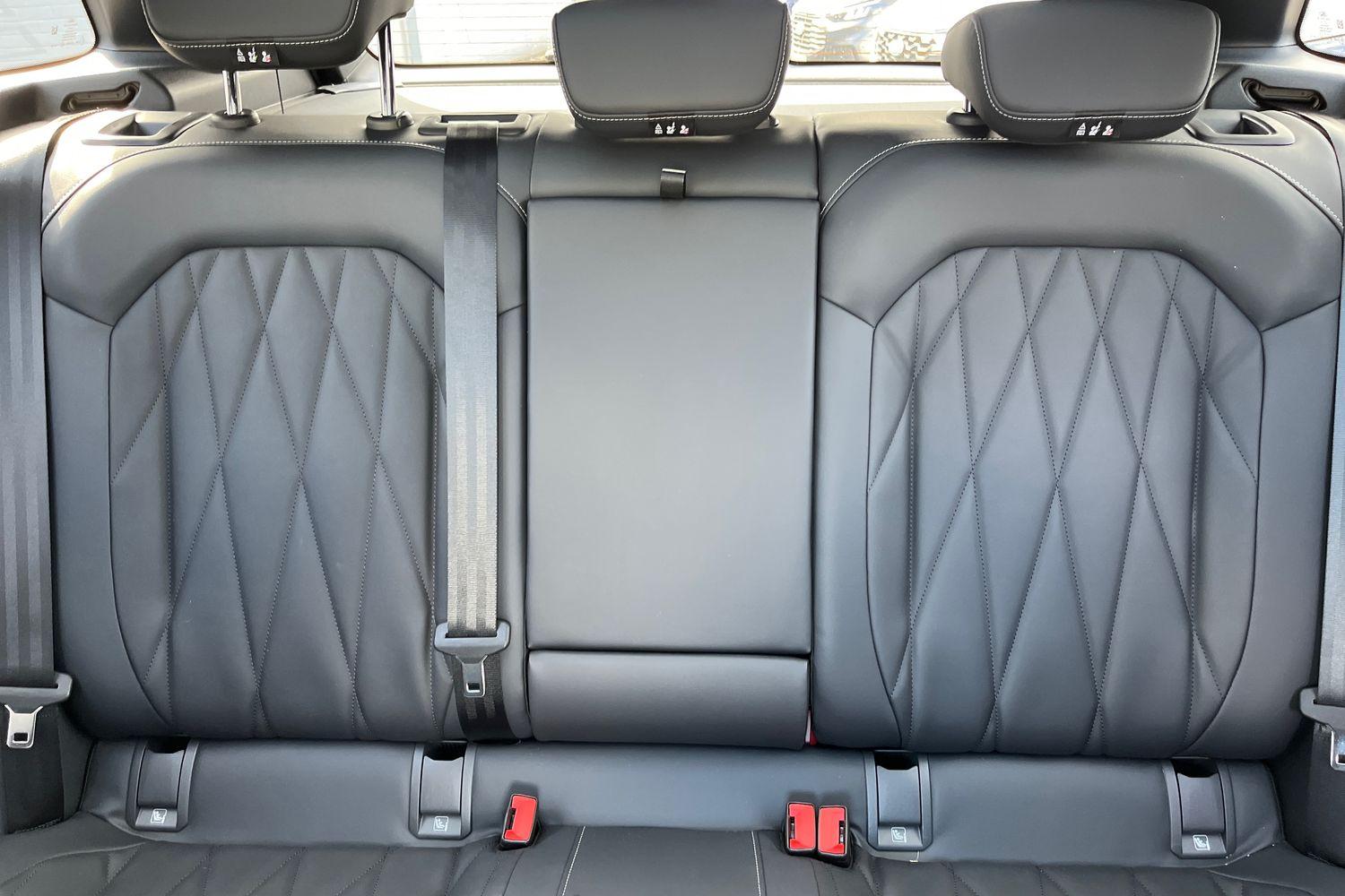 Ford Explorer Photo 19