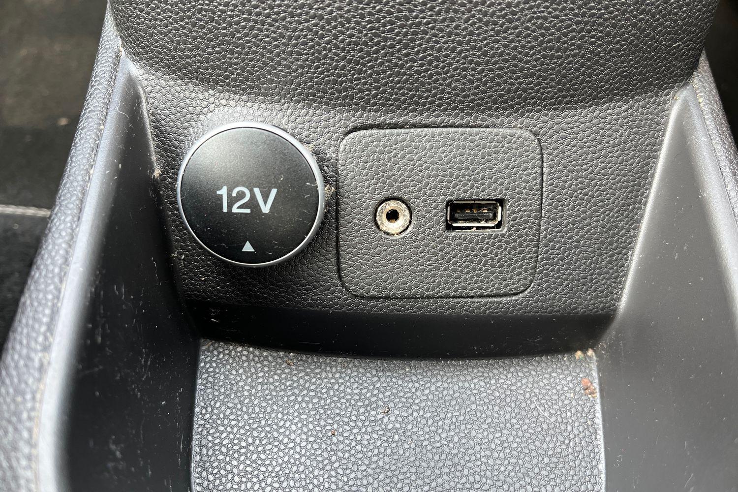 Ford FIESTA Photo 27