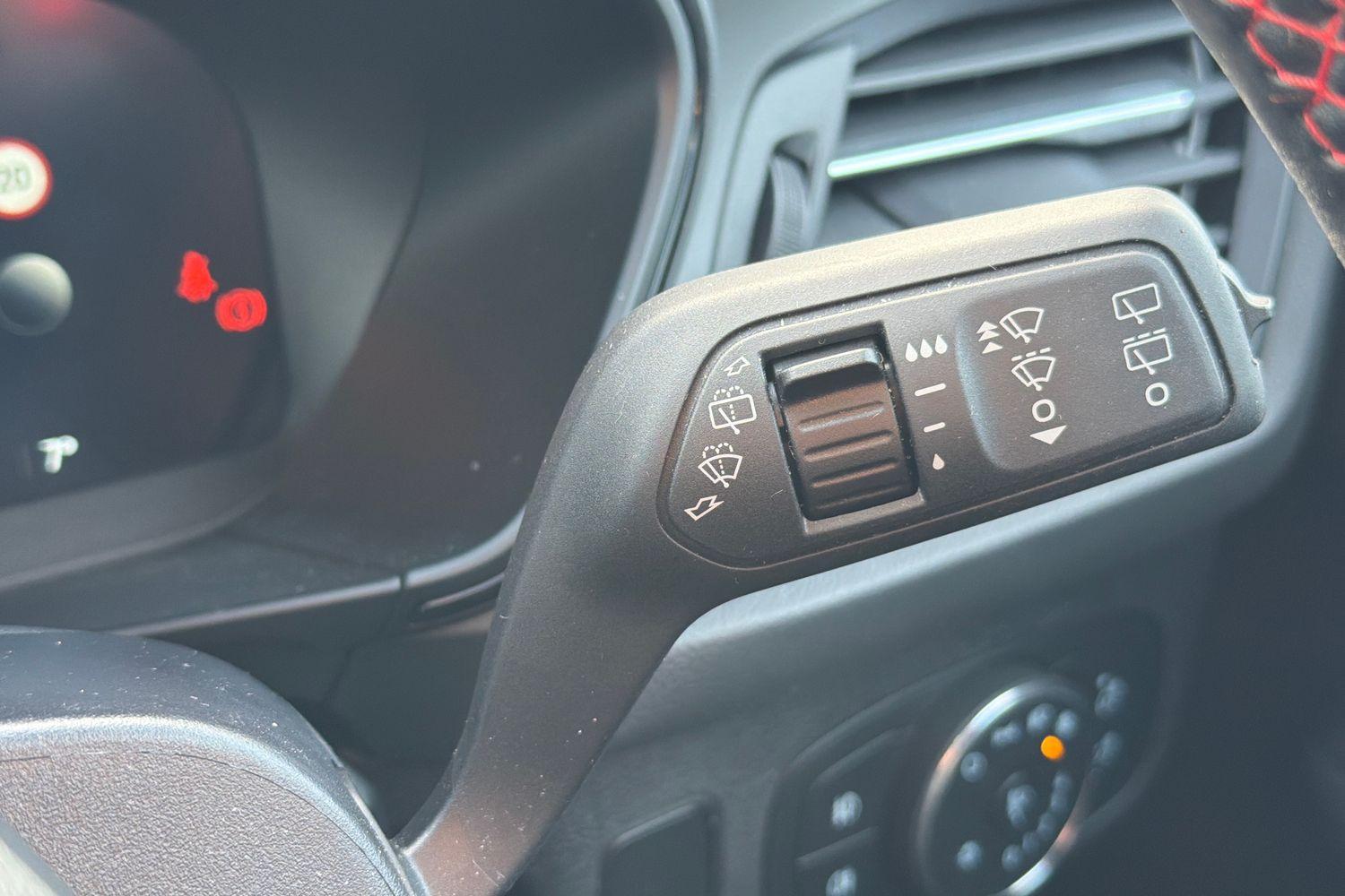 Ford FOCUS Photo 14