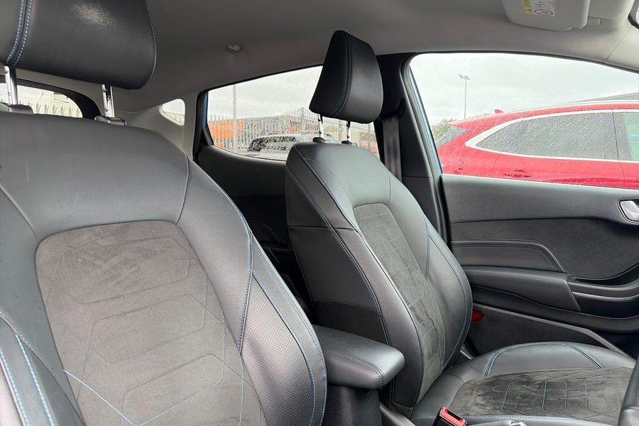Ford FIESTA Photo autoimg-8329e6bc9ebe42c16eacd61ae82358cdf19607ab.jpg