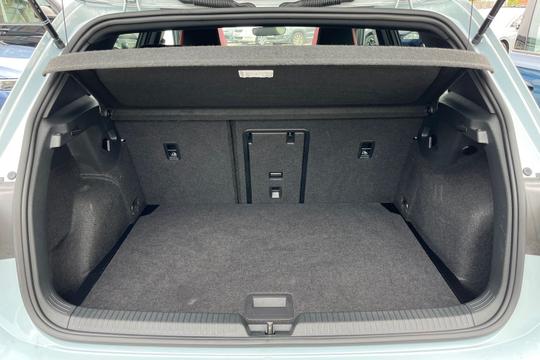 Volkswagen Golf Photo autoimg-832bec01894a8d1d4e587c9b1c53f1c52f429433.jpg