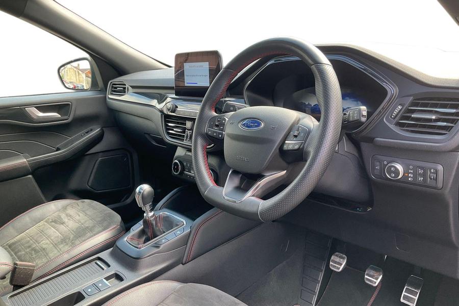 Ford KUGA Photo autoimg-832d513a84406564053612c99651edf3ea792b9e.jpg