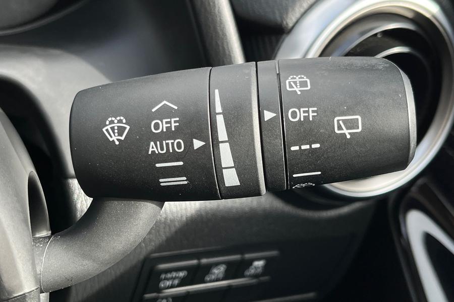 Mazda Mazda2 Photo autoimg-833285f42e5e447d2c3d234fdc327691faf63b5c.jpg