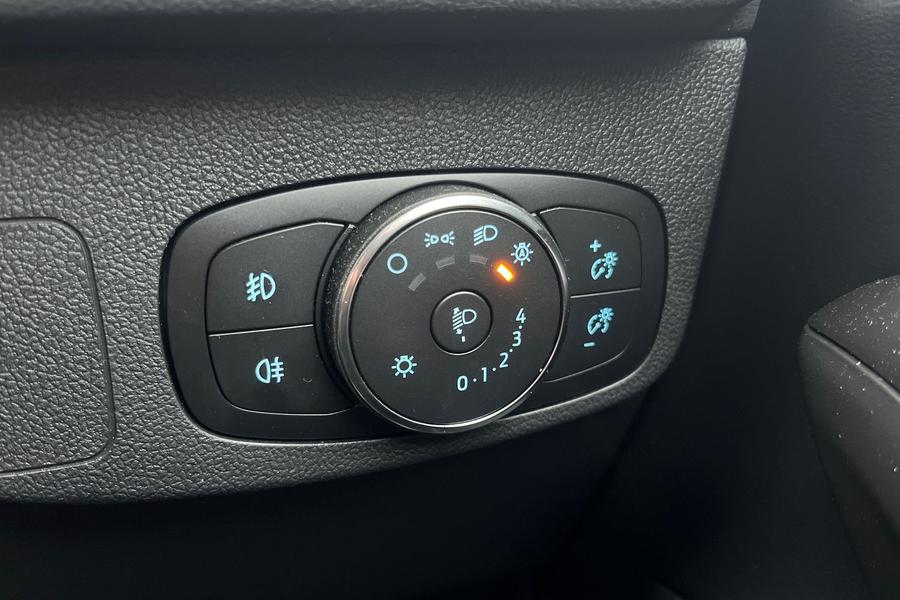Ford FOCUS Photo autoimg-833559203d1e215c565d486d247ad35ec65c2247.jpg