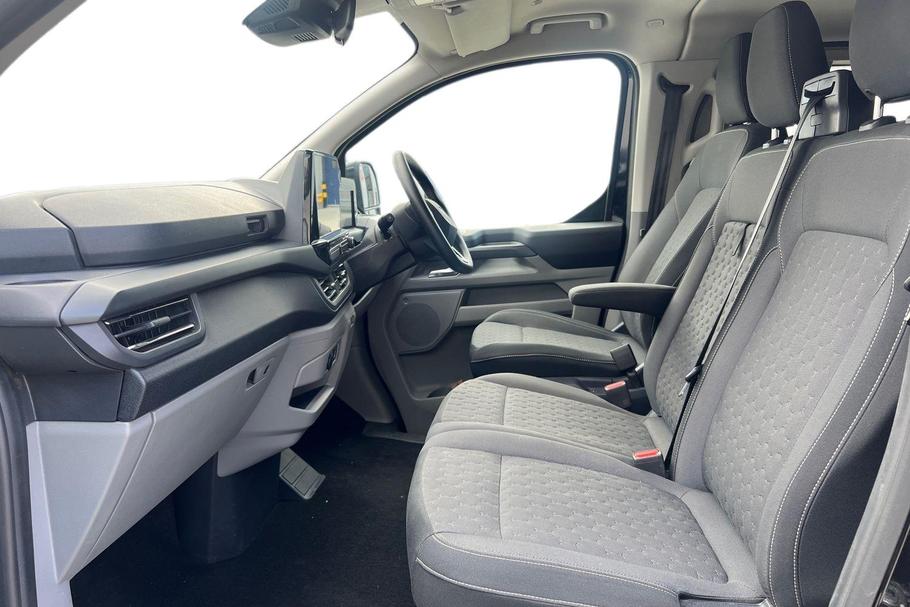 Used Ford TOURNEO CUSTOM WN26TWG 10