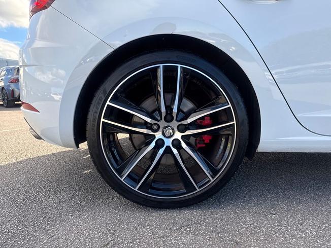SEAT Leon Photo 5