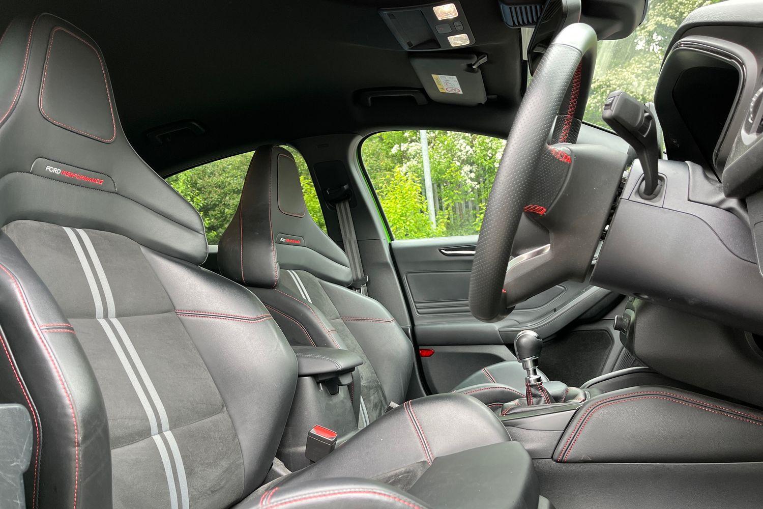 Ford Focus Photo 16